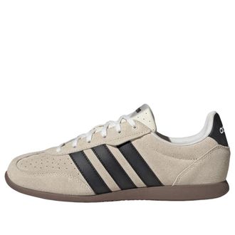 adidas (WMNS) adidas Barreda Lo Cream White Black KJ4749