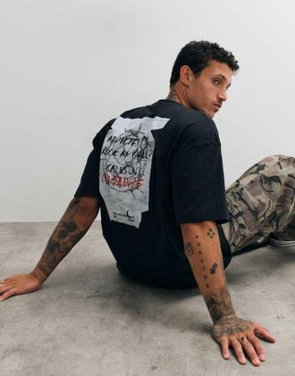AllSaints Caller - T-shirt a maniche corte nera slavata con stampa del logo sul retro-Nero