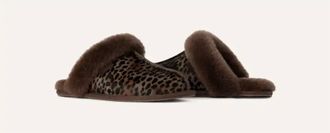 UGG Womens Scuffette Caspian Slippers In Burnt Cedar