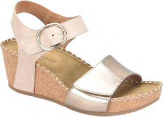 COMFORTIVA Womens Eldorah Sandal - Wide In Gold/beige