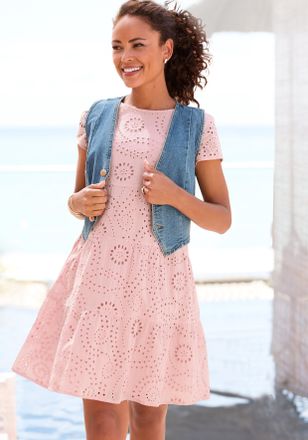 Buffalo Spitzenkleid BUFFALO, Damen, Gr. 34, N-Gr, lila (mauve), Web, Obermaterial: 100% Baumwolle. Futter: 100% Viskose, unifarben, figurumspielend ca. Mitte