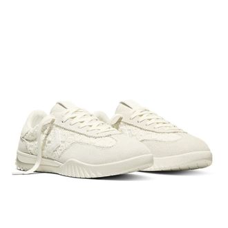 Converse RUN STAR TRAINER FLORAL CROCHET sneakers