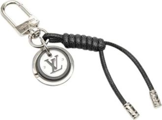 Louis Vuitton Pre-owned Accessories, female, Black, Size: ONE SIZE Pre-owned Damier Graphite Keyring