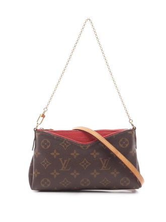 Louis Vuitton 2015 Monogram Pallas clutch - Bruin