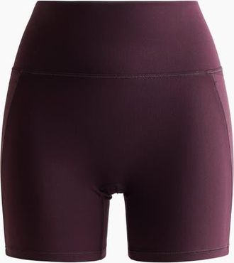 H&M Softmove Pocket Cycling Shorts in Chocolate Plum at Nordstrom, Size X-Large