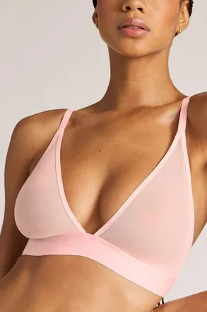Negative Underwear Sieve Triangle Bra in Shell at Nordstrom, Size X-Small