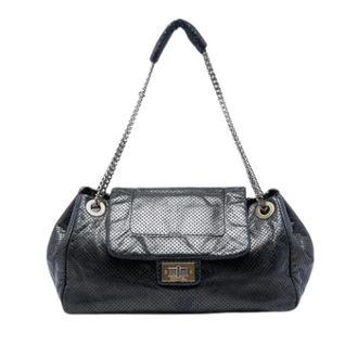 Chanel Pre-owned Perforated Leather Shoulder Bag - Dames - Pre-owned - Zwart - Maat: ONE Size Leer