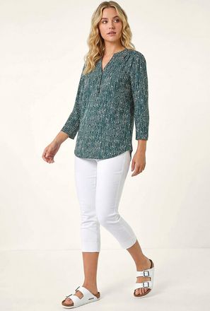 Roman Textured Abstract Print V-Neck Stretch Shirt
