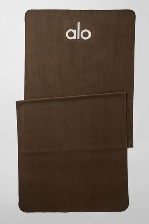 Alo | Grounded No-Slip Mat Towel in Espresso