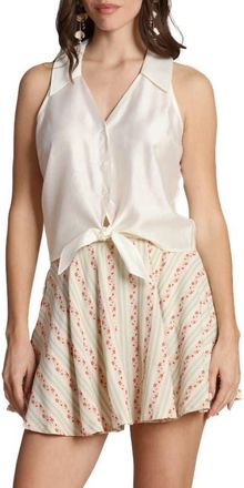 Avec Les Filles Sleeveless Tie Front Top in Off White at Nordstrom, Size X-Small