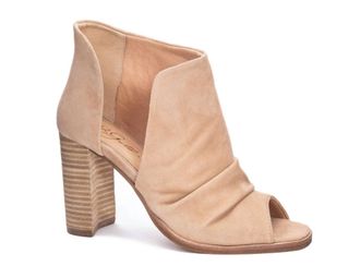 Chinese Laundry Womens Loyalty Peep Toe Bootie In Natural