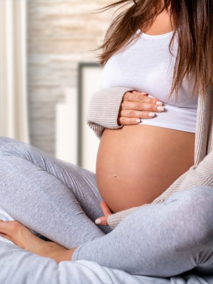 Moms-to-be, questo è per voi! Ecco come prevenire le smagliature in gravidanza