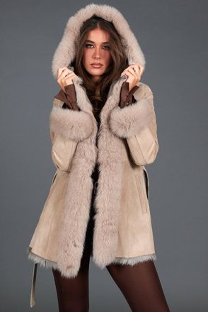 D'Arienzo Cappottino in montone scamosciato beige con cappuccio in volpe DArienzo, Seleziona Taglia XXL, Colore Beige