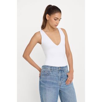 Good American Womens Sculpting Deep V Bodysuit | White, Size Medium | Good American by Khlo&Egrave; Kardashian