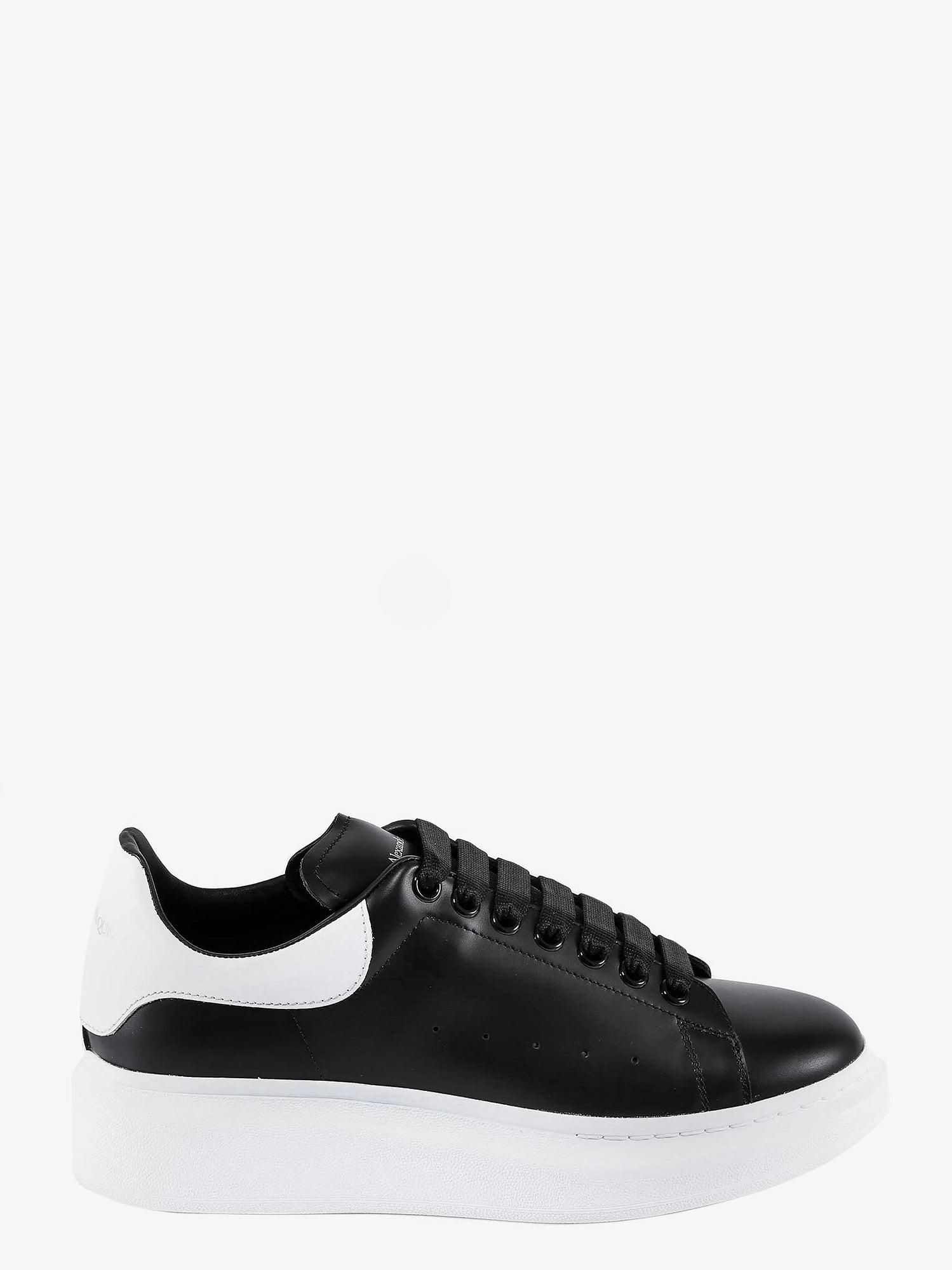 Alexander mcqueen scarpe tutte nere online