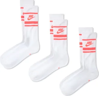 Nike Unisex Nike Sportswear Dri-FIT Everyday Essential Crew Socks (3 Pairs) in White | DX5089-100
