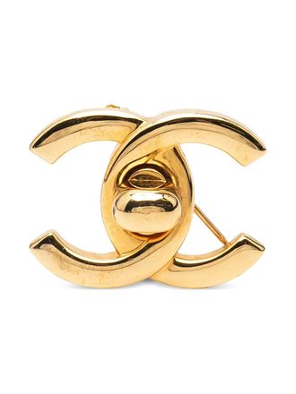 Chanel 1996 Gold Plated CC Turnlock Brooch costume brooch - Oro