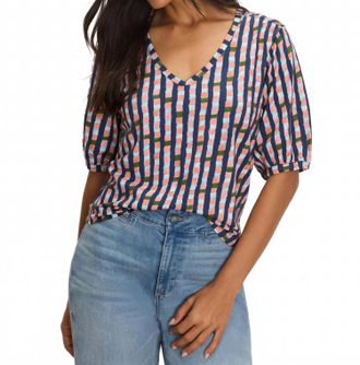 Nic+Zoe Elbow Sleeve Reef Stripe V-Neck Tee In Indigo Multi