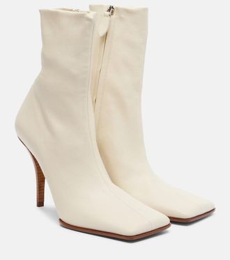 Alaia 90 leather ankle boots