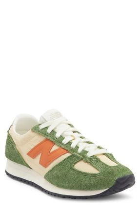 New Balance Gender Neutral 471 Sneaker in Ash Wood/Dark Alpine Green at Nordstrom, Size 10.5 Womens