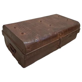 Wanderlust Deco Maleta De Metal Acabado Artesanal Marr&oacute;n 67x37x25h Cm