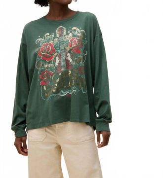 Daydreamer Chris Stapleton Guitar & Roses Long Sleeve Top In Deep Green