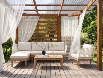 Beliani Conjunto De Jard&iacute;n Sof&aacute; Esquinero Derecho Sill&oacute;n Y Mesa De Centro Madera De Acacia Blanco Cremona