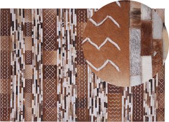 Beliani Alfombra De Piel De Vaca Marr&oacute;n 140 X 200 Cm Estilo Patchwork A Rayas Patr&oacute;n Escandinavo Herekli