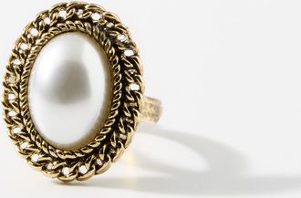 Simons Womens Large pearl decorative ring