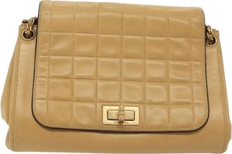 Chanel Chocolate Bar Shoulder Bag Beige Leather Shoulder Bag (Pre-Owned)