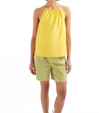 Compa&ntilde;&iacute;afant&aacute;stica Golden Isles Halter Top In Yellow