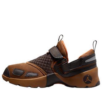 Nike Jordan (WMNS) Air Jordan Trunner LX Light British Tan HQ2164-200