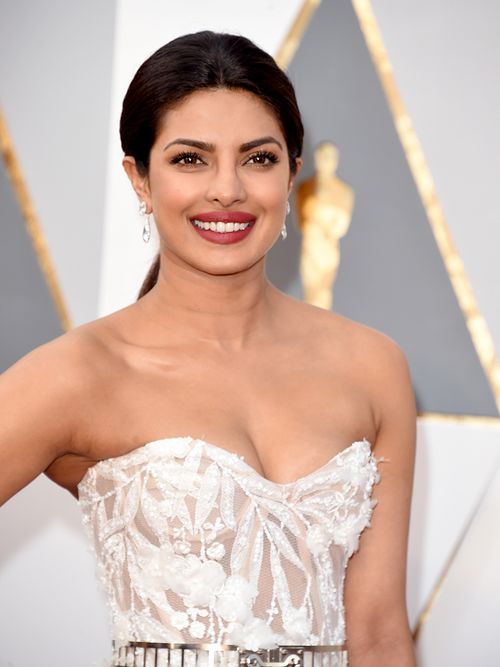 foods that will make your teeth white, teeth whitening foods