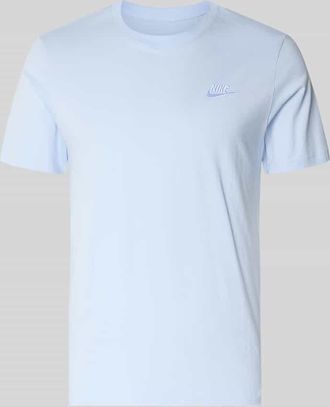Nike T-Shirt mit Label-Stitching in Hellblau, Gr&ouml;&szlig;e XXL