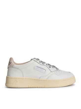 Autry MEDALIST LOW SNEAKERS IN WHITE LEATHER WITH SILVER LUREX DETAILS - Autry - Woman