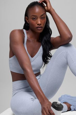 Alo | Seamless Two Tone Rib Bra in Winter Frost Heather, Size: Medium