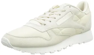 Reebok Women Classic Leather Sneaker, Alabaster/Gold Met./Chalk, 4.5