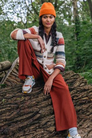 Roman Stripe Buttoned Knit Cardigan