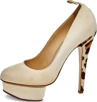 Charlotte Olympia pre-owned 145mm Dolly pumps - Neutrals