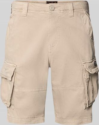 Superdry Straight Fit Shorts mit Cargo-Taschen Modell Core in Sand, Gr&ouml;&szlig;e 28