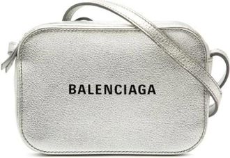 Balenciaga Pre-owned Cross Body Bags, female, Gray, Size: ONE SIZE Pre-owned The Everyday XS Camera bag
