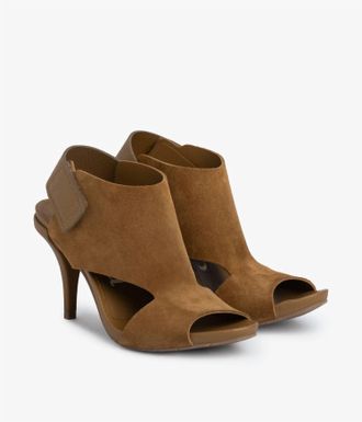 Pedro Garcia Womens Yimina Slingback Heel Sandal In Alpaca Castoro