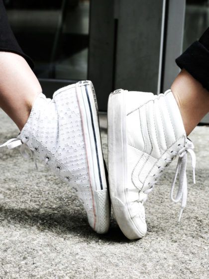 Vans o Converse: quali sono le sneakers più cool?