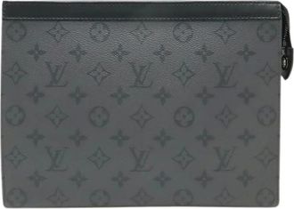 Louis Vuitton Pre-owned Clutches, male, Black, Size: ONE SIZE Pre-owned Pochette Voyage MM Monogram Eclipse Clutch