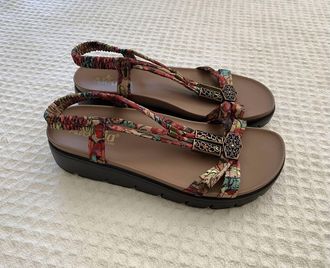 Alegria Womens Roz 39 Sandals In Get Away Tan