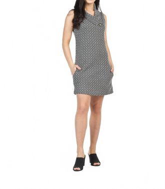 Papillon Textured Sleeveless Dress With Pockets In Black