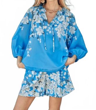 Jade Yoga Womens Ruffle Vneck Dimensional Top In Sky Garden