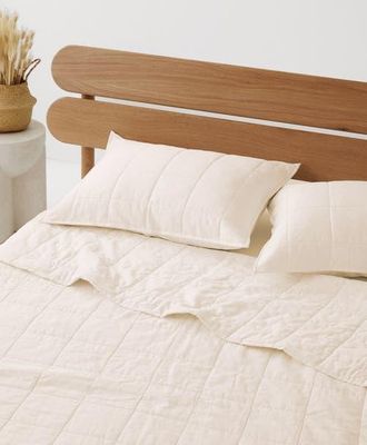 Pact Organic Cotton Organic Quilt in Bone at Nordstrom, Size King