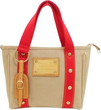 Louis Vuitton Pre-owned Handbags, female, Beige, Size: ONE SIZE Pre-owned Handbag