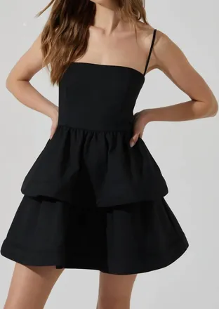 Astr Leola Mini Dress In Black